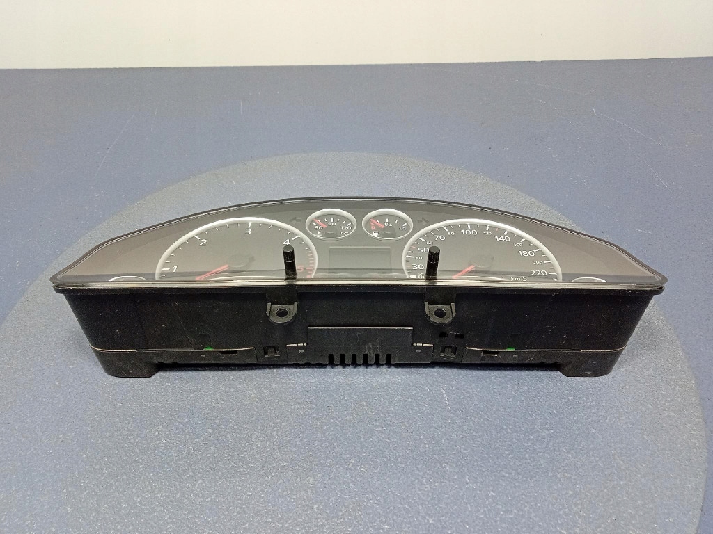 фото №10, Audi a6 c5 2.5 tdi приборы счетчик eu 4b0920933g