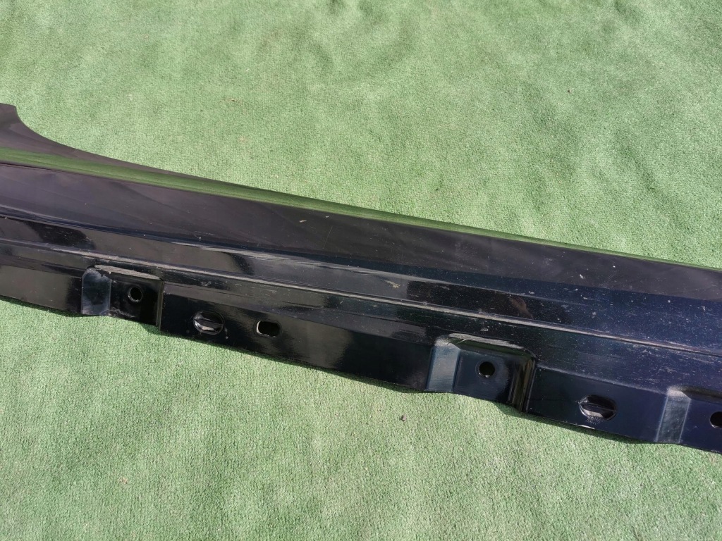 Молдинг порог правая mercedes s klasa w217 coupe a2176901202 Доставка