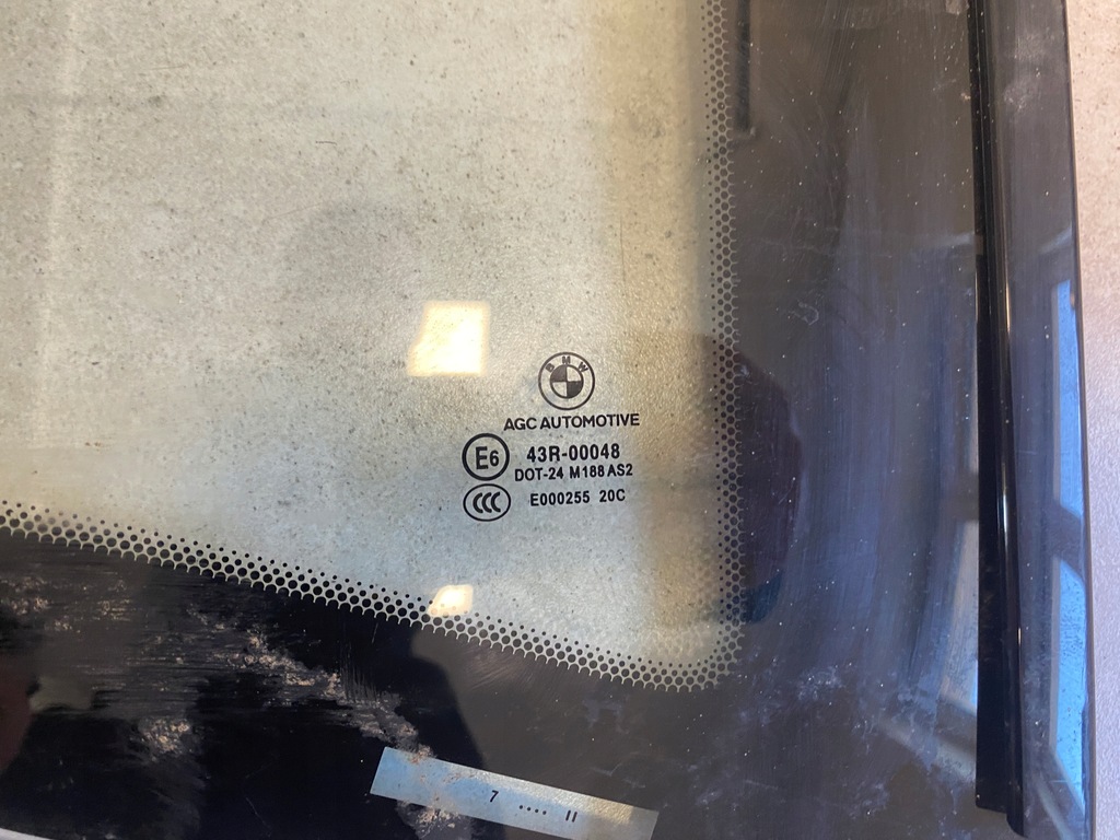 фото №4, Bmw i3 стекло кузовная правый задняя