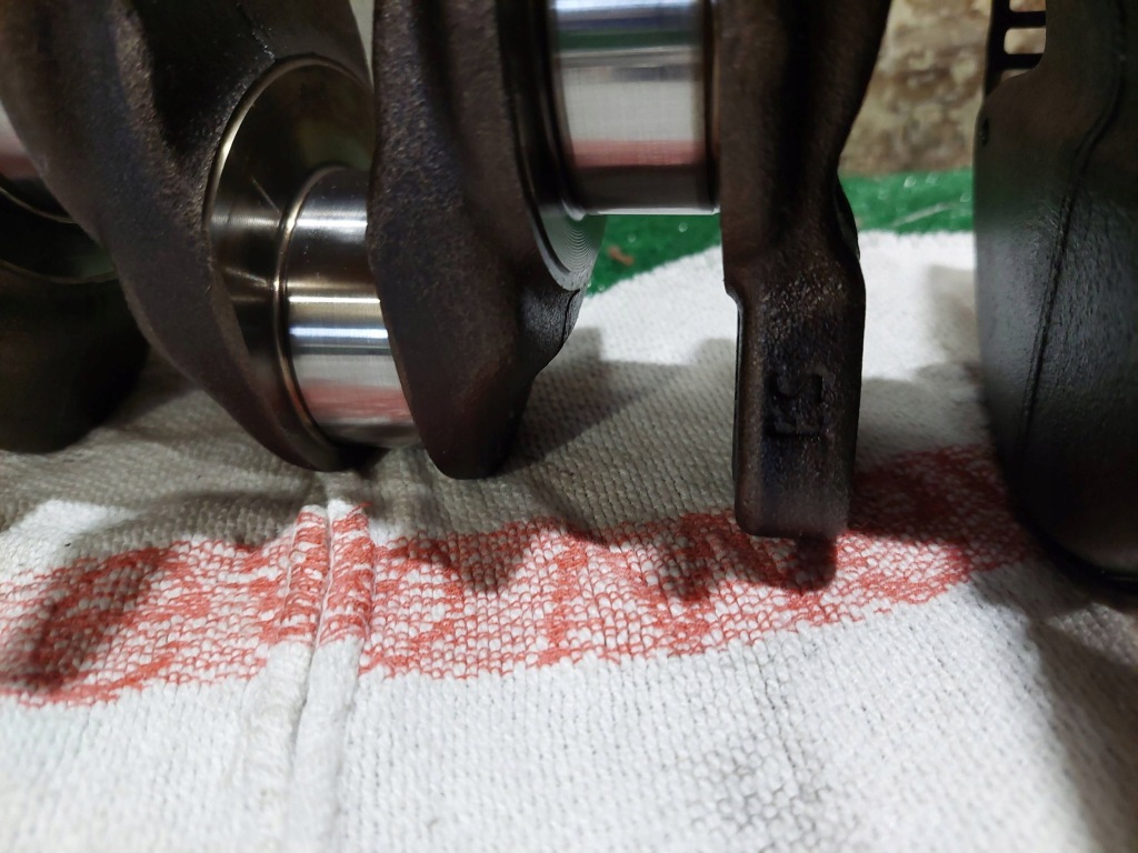 Wał коленчатый 06hn с вкладышами audi a5 a4 2.0 tfsi cdn Цена