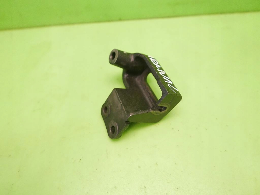 фото №2, Кронштейн ролики натяжителя kia carnival i 2.9tdi 99-01