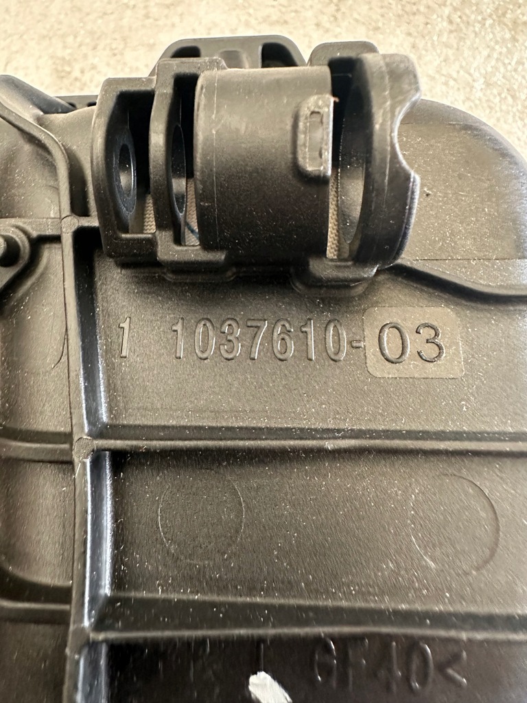 фото №4, Aston martin dbx db11 ventage подушка безпеки пасажира...