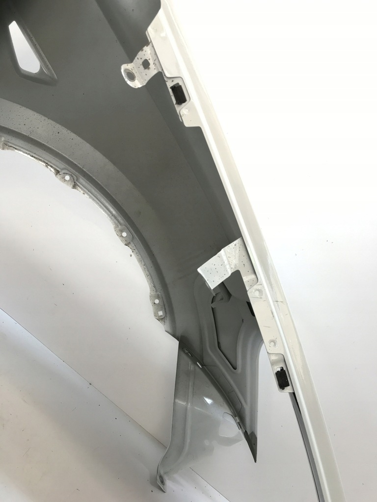 фото №13, Tesla y крила перед лівий 149347100c