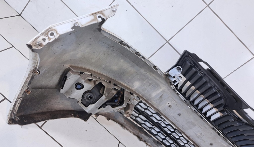 фото №7, Skoda rapid 2012- lf9e бампер перед передний kompletny + решётка радиатора