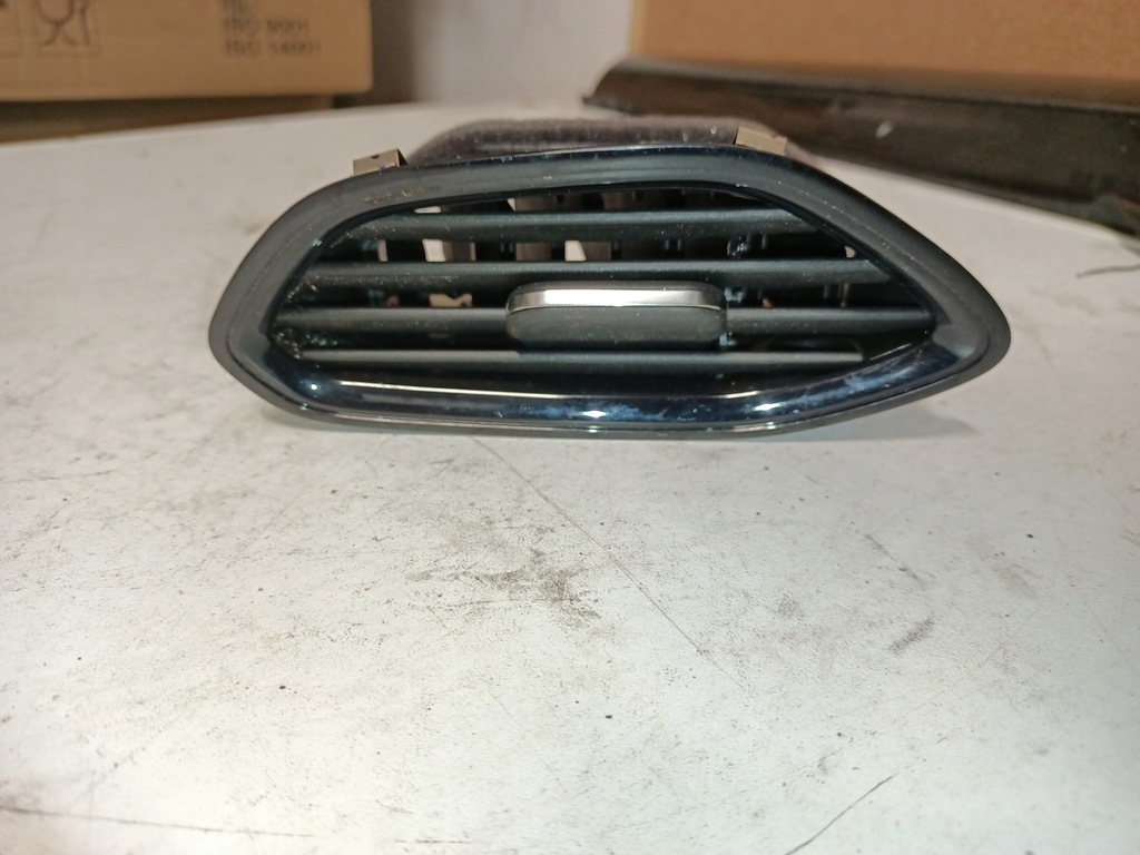 фото №1, Решётка обдув opel crossland x 13461689