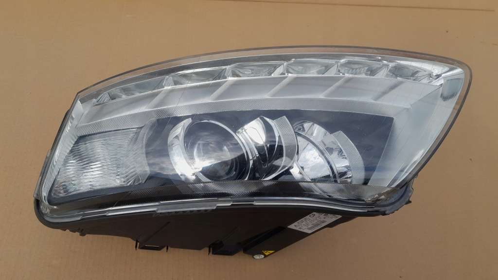 Левая фара передняя фара перед bixenon led 4f0941003cp audi a6 c6 рестайлинг в Украине