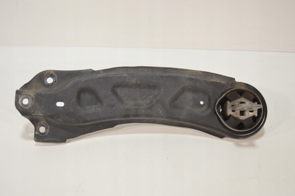 фото №1, Рычаг левый задняя mercedes w117 c117