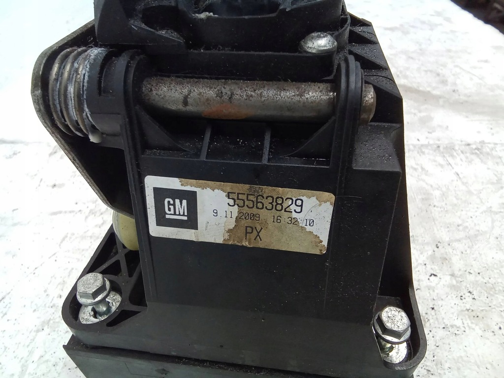 фото №8, Opel insignia a 2009 домкрат переключения передач / верхний