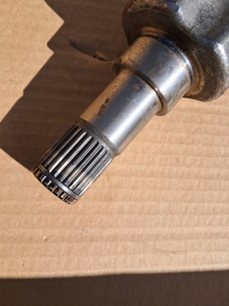 Ford focus 3 mk3 приводной вал półośka левая 2.0 бензин новая Недорого