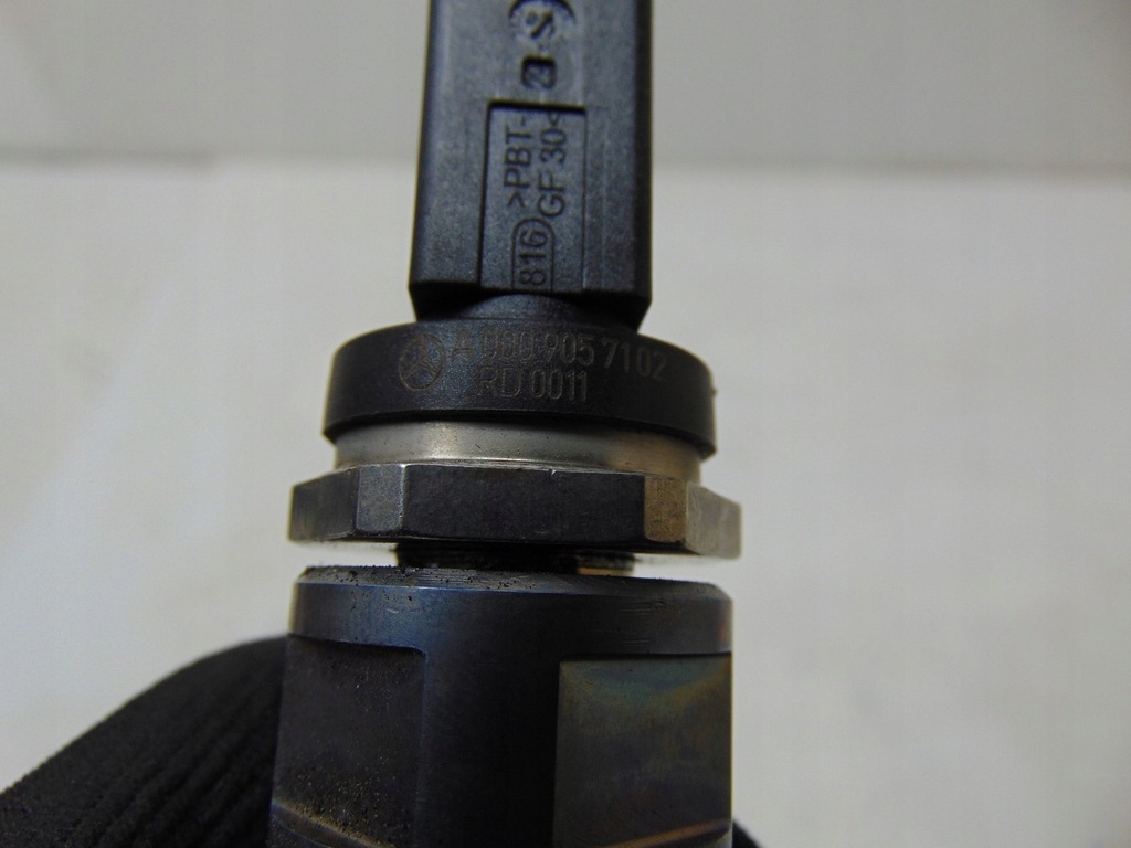 фото №7, Молдинг упорскування датчик mercedes c klasa w206 2.0 cdi a6540700195