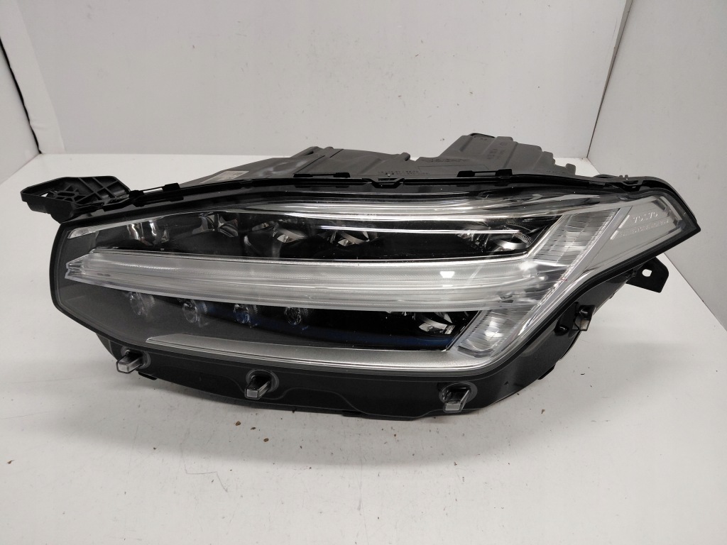 Купить Volvo xc90 ii full led 4 модули лампа левая