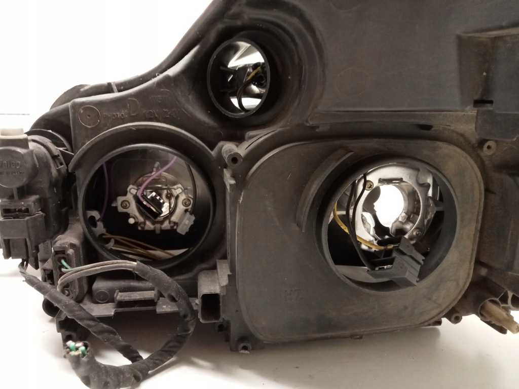 фото №7, Лампа перед правая ксенон renault espace iv 02-06 eu 8200394704