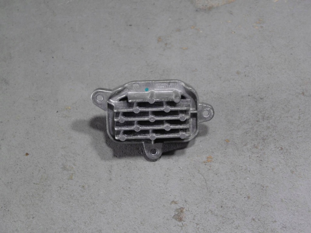 фото №1, Skoda kodiaq lift правий поворотник модуль led 00224034