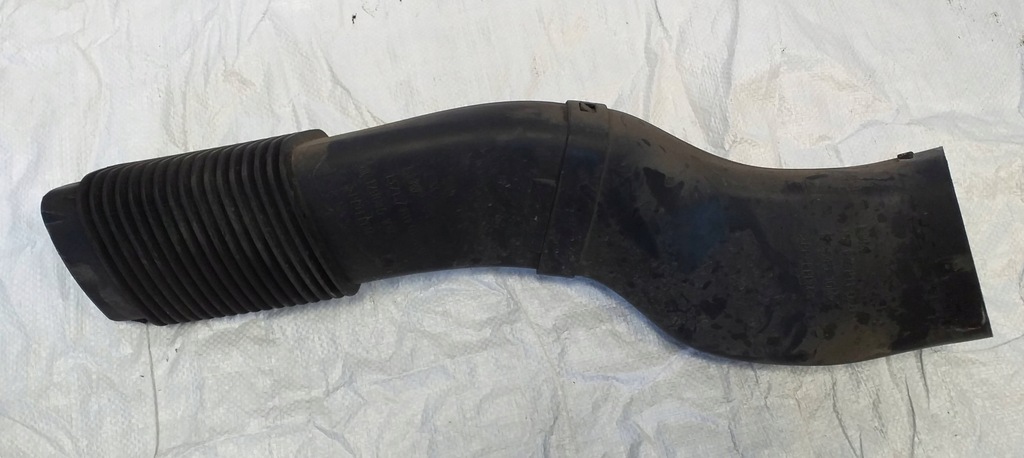 фото №1, Bmw x3 f25 труба повітрозабірник канал повітря 7811018