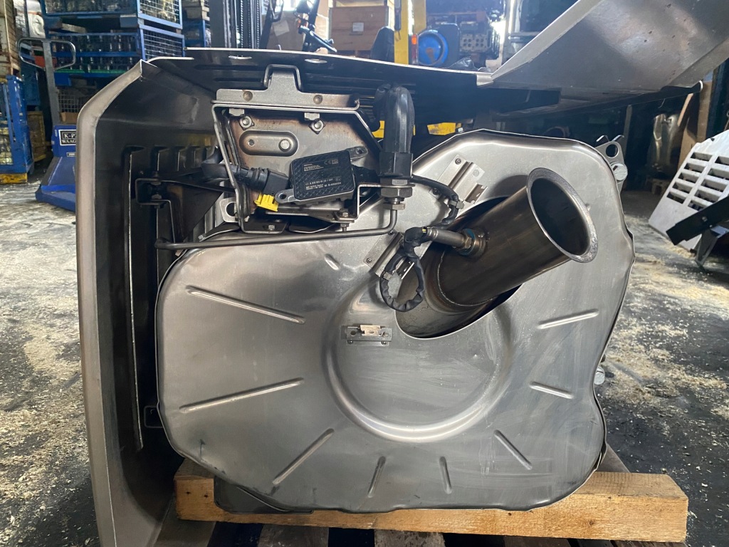 Купить Mercedes actros antos arocs катализатор kocioł kompletny a0114903912