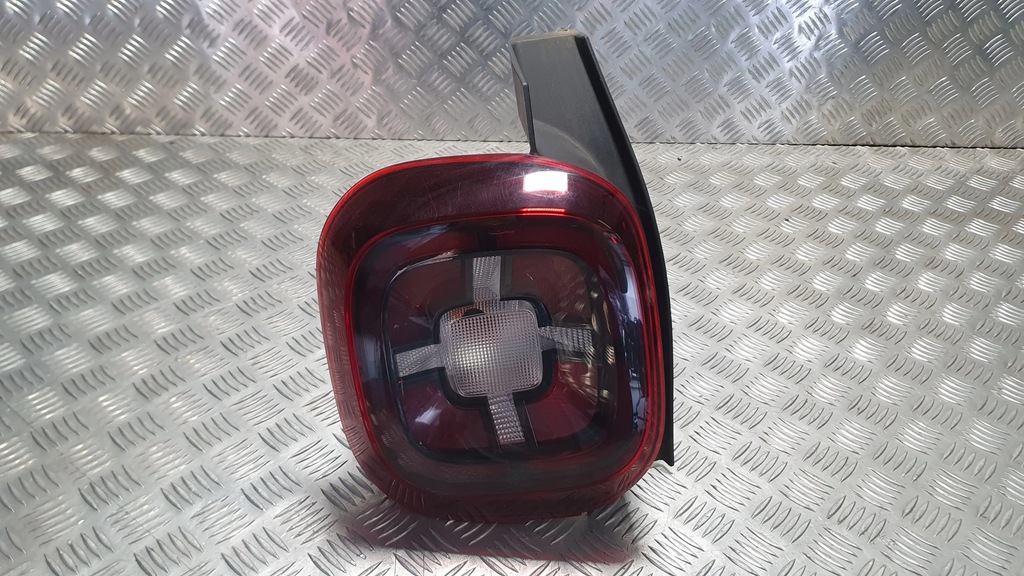 фото №1, Лампа левый задняя задняя dacia duster ii 17-