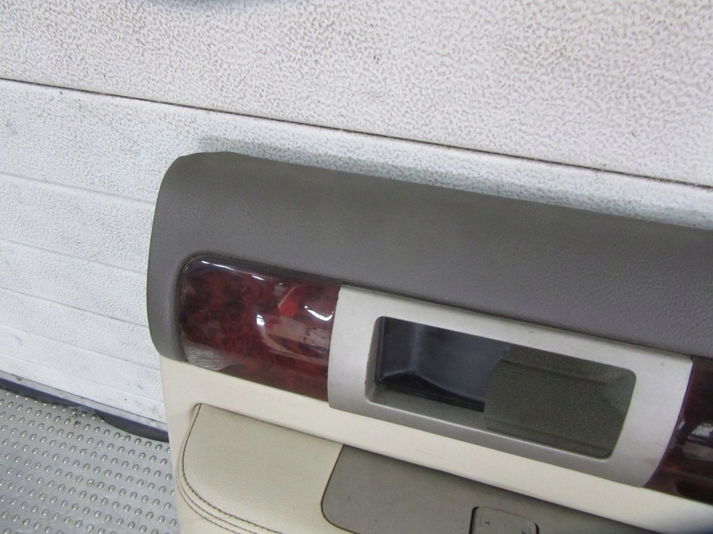 фото №5, Lincoln navigator ii 2004 обшивка дверь задняя