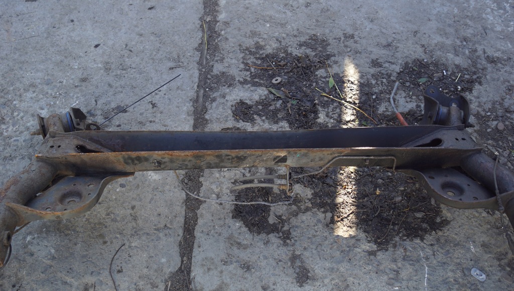 фото №8, Балка oś подвеска задняя dacia duster i