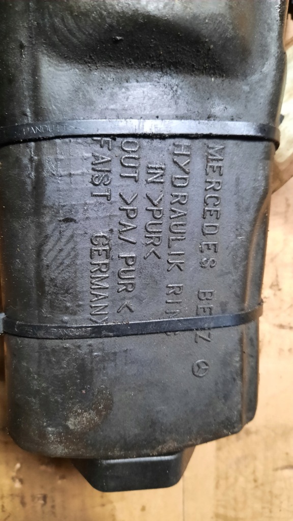 Mercedes a w168 насос підсилювача a1684660101 Оригінал