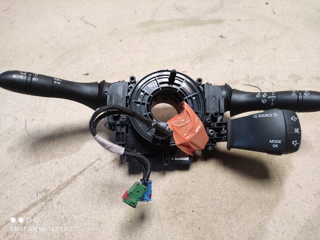 фото №1, Переключатель комбинированный лента подушка безопасности renault kadjar scenic iv megane iv