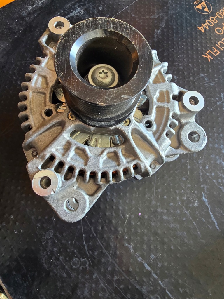 фото №1, Bmw генератор 8490538