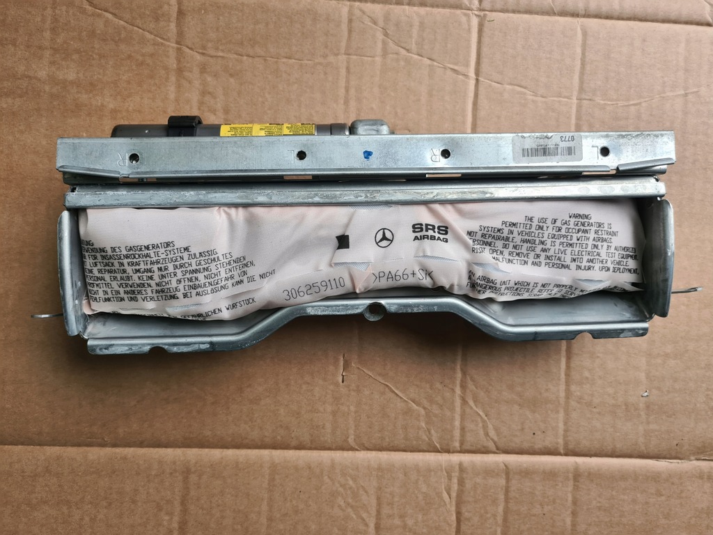 фото №1, Mercedes w204 glk подушка безопасности подушка коленная