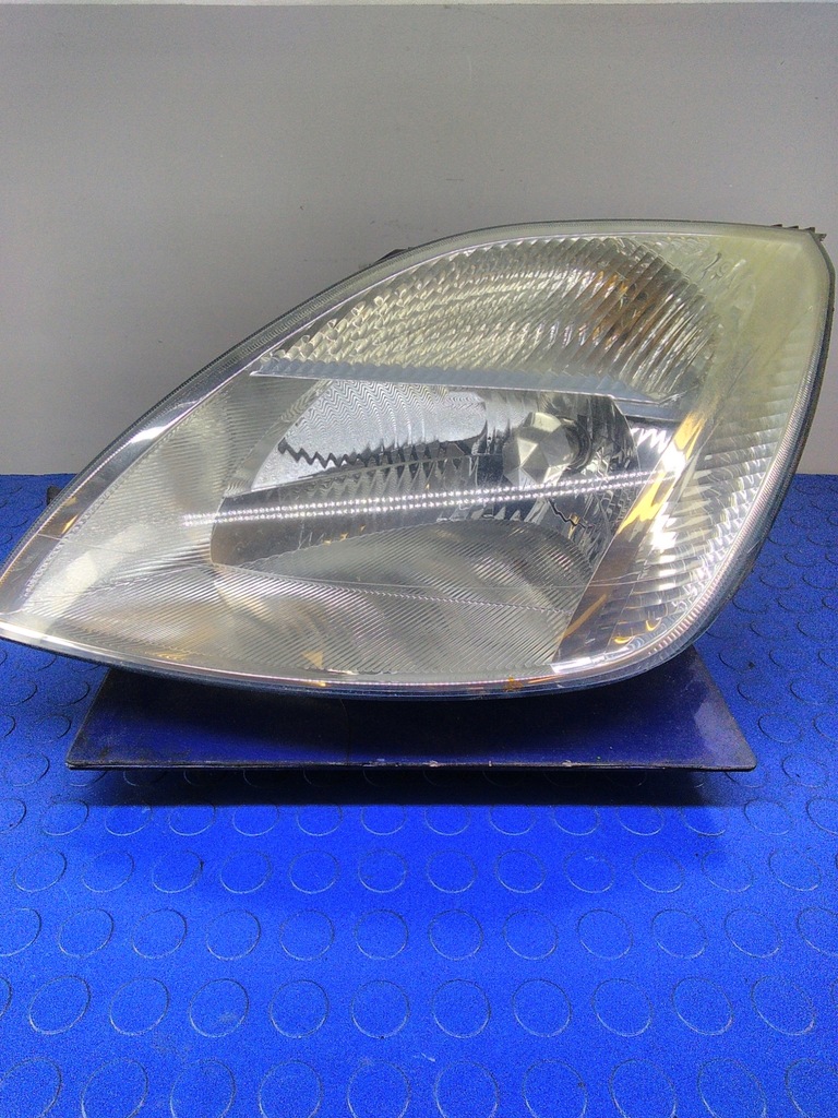 фото №1, Ford fiesta mk6 лампа передняя перед левая