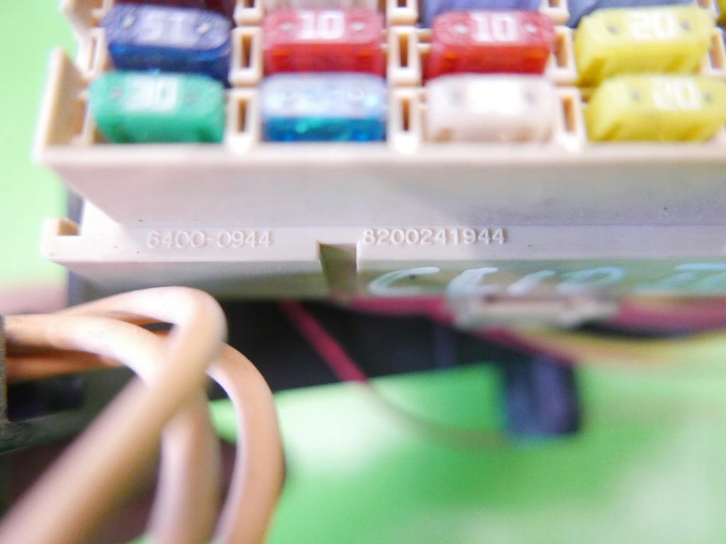 фото №6, Коробка предохранителей renault clio iii phi 1.5dci