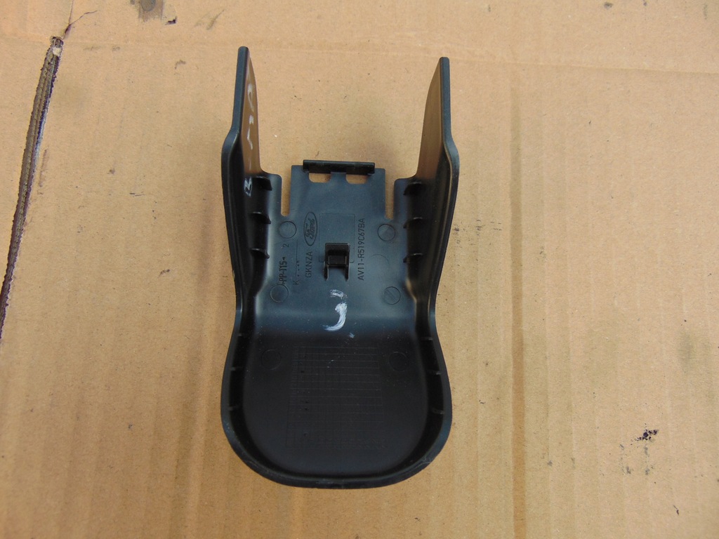 фото №8, Накладка заглушка винт сидений задних ford b-max