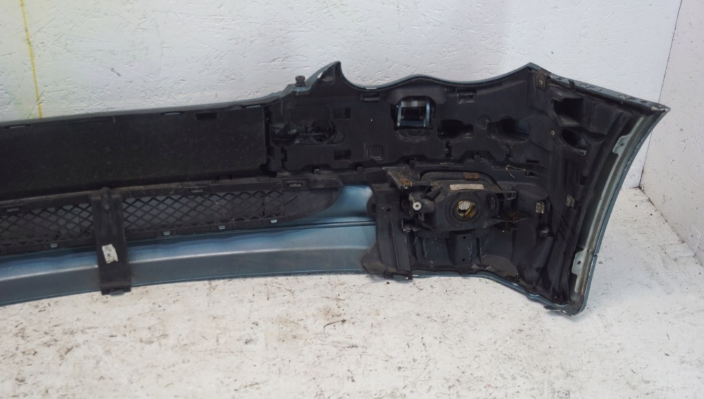 Бампер перед mercedes c w203 седан універсал ксенон Доставка