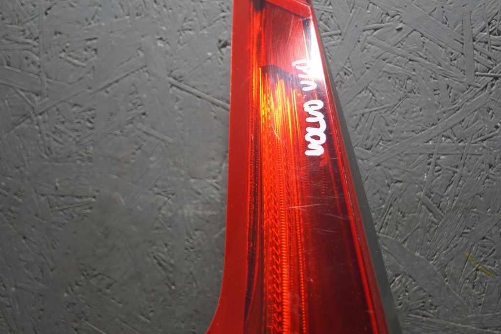 фото №8, Volvo v40 ii лампа лівий задня s2045