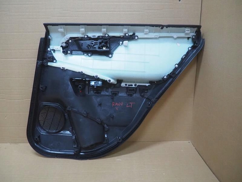 фото №6, Обивка обшивка дверь левый задняя toyota rav4 v