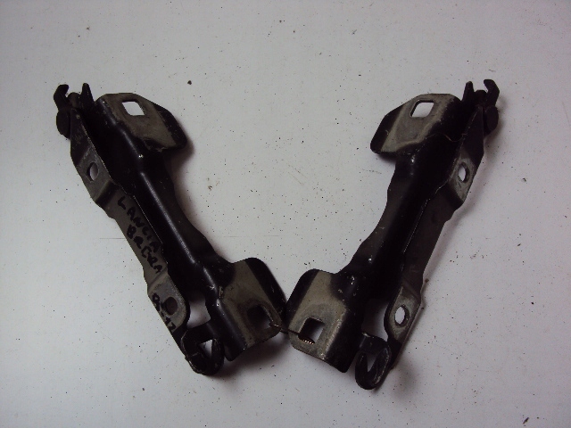 фото №2, Петлі капот alfa romeo brera 09-12