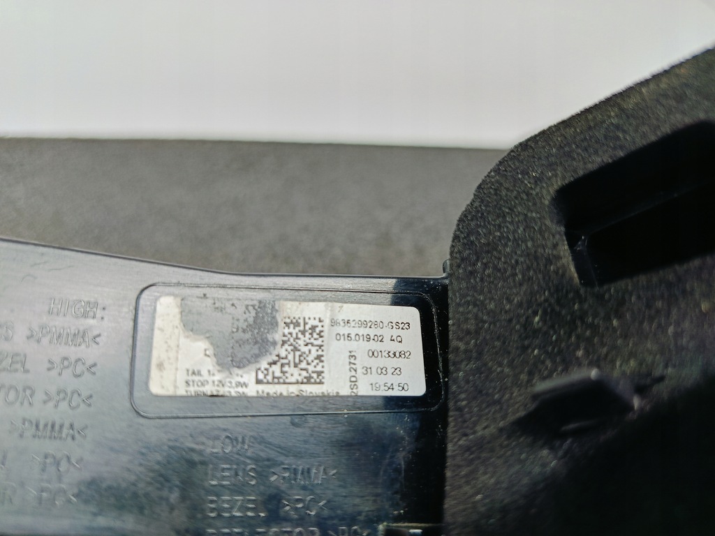 фото №15, Peugeot 308 iii t10 21- лампа правая задняя правый задняя led 9835299280