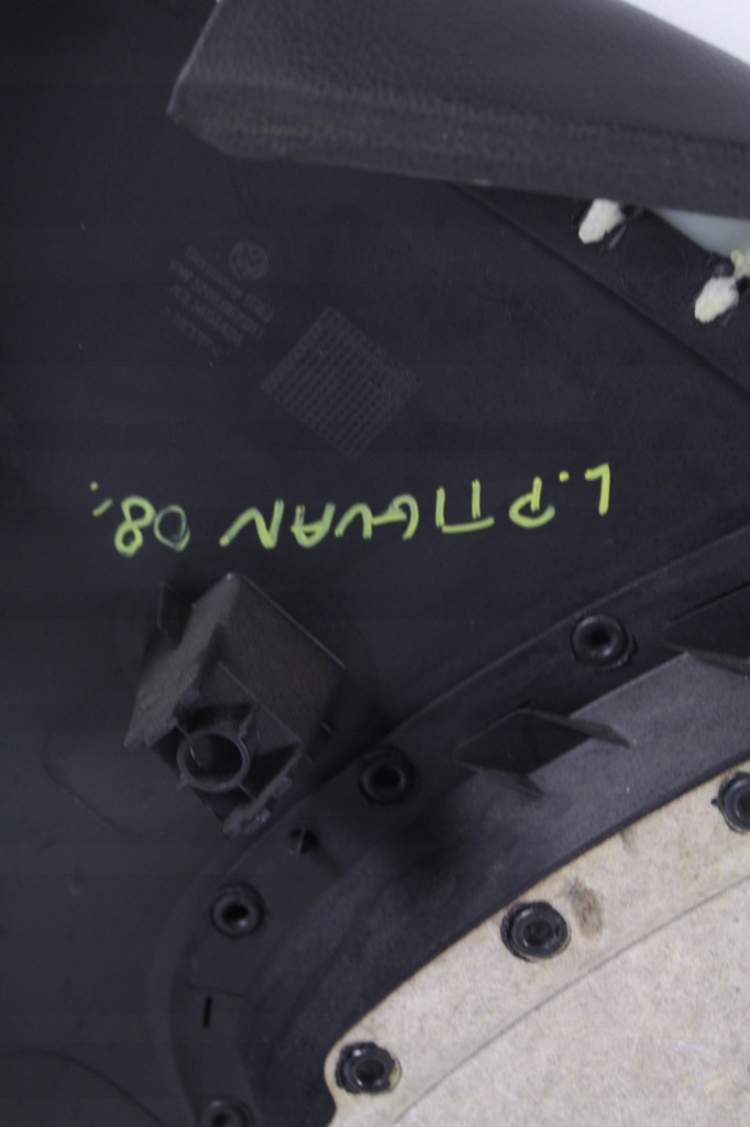 фото №6, Обшивка обивка дверь перед vw tiguan 2008r.