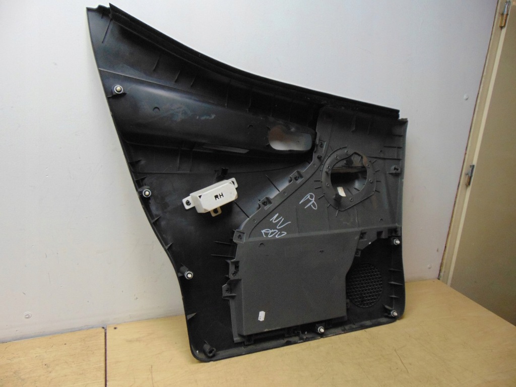 фото №11, Обивка обшивка дверь правый перед nissan nv200 eu