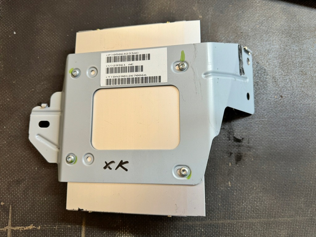 фото №2, Jeep commander xk підсилювач радіо