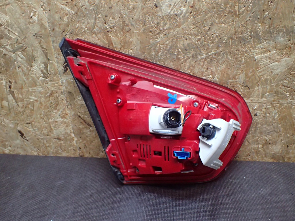 Лампа задний  правая mercedes gla w156 led Доставка