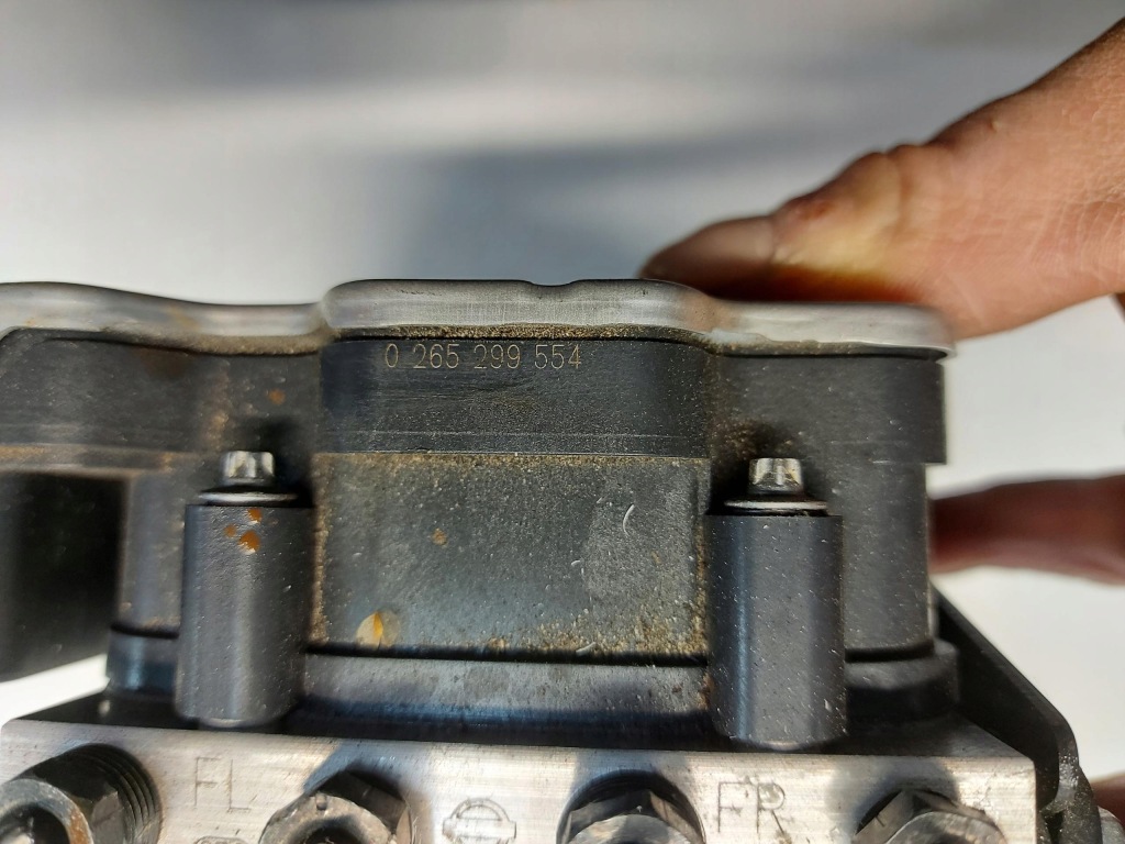 Nissan x-trail t33 iv 2023r 1.5 vc-t насос блок управления abs 476606ru7a с Разборки