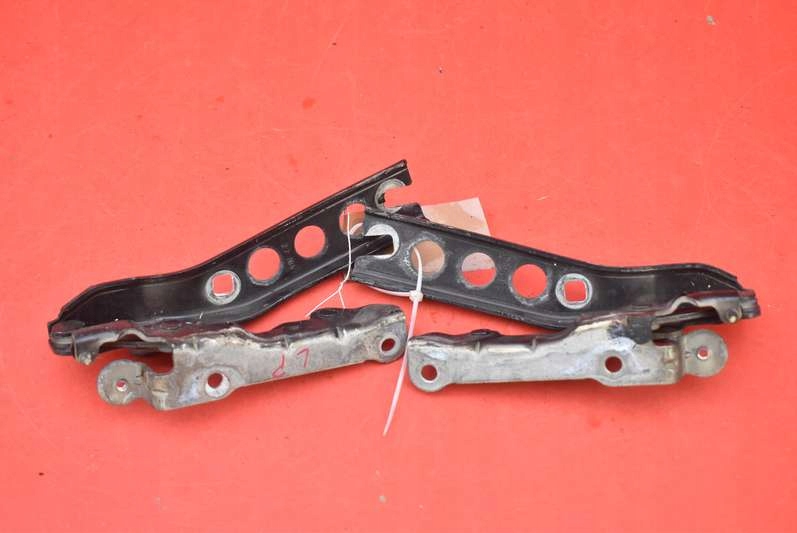 фото №1, Петля петлі капот 1z0823301c skoda octavia 2 ii 06r