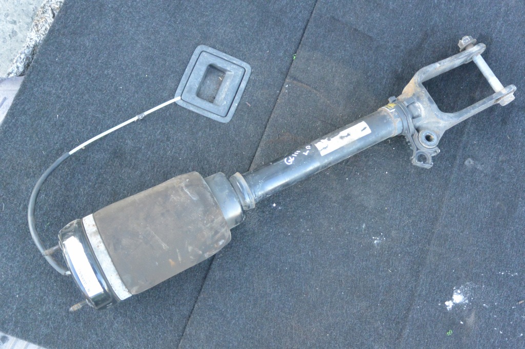 фото №1, Mercedes ml gl r 251 w164 x164 амортизатор перед лівий правий airmatic