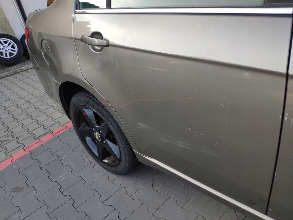 фото №13, Chevrolet epica запчасти дверь задняя правое 79u