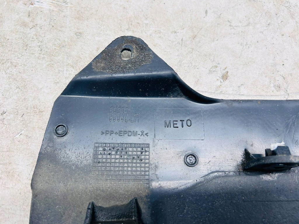 фото №7, Avensis t27 брызговик завершение порог задние левый задняя