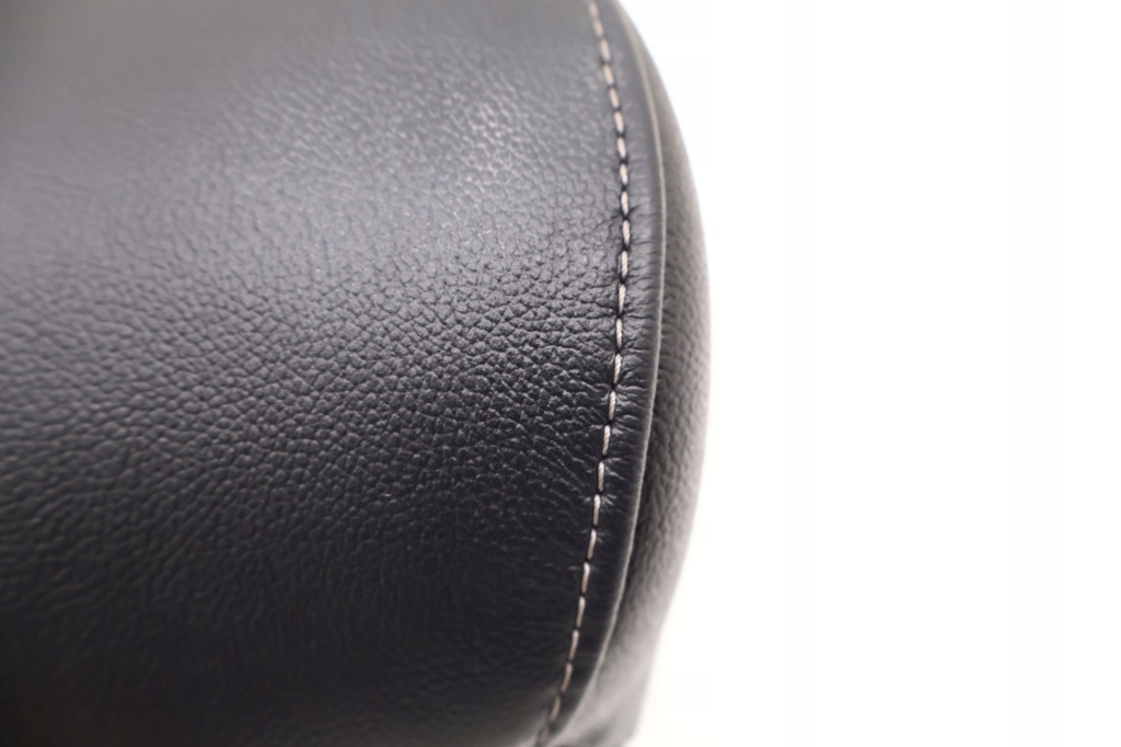 фото №9, Kia niro i підголівник перед