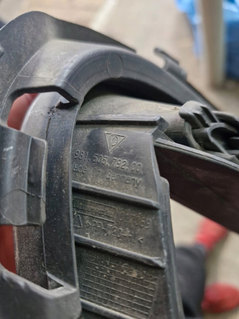 фото №7, Porsche cayman s 981 решётка бампера правая передняя оригинальная