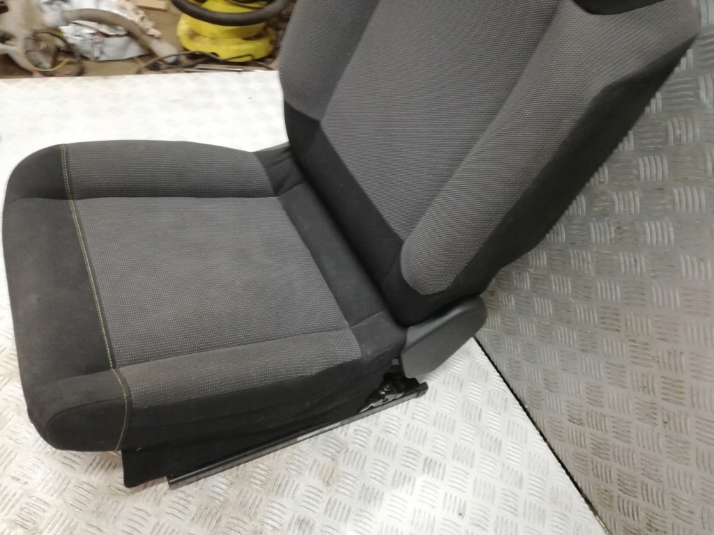 фото №9, Сиденье пассажира передний правый citroen c3 iii