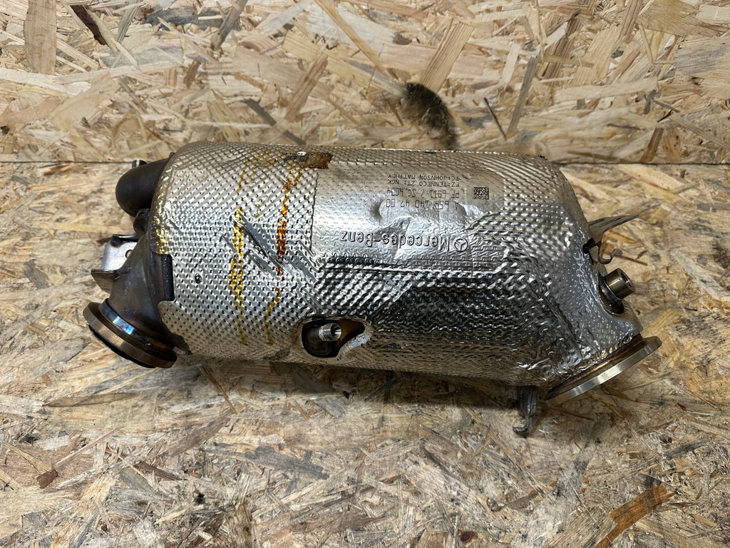фото №1, Mercedes катализатор dpf w447 демонтаж a6541404700