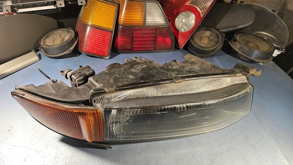 фото №10, Лампа фара поворотник левый перед передняя mitsubishi galant viii 8