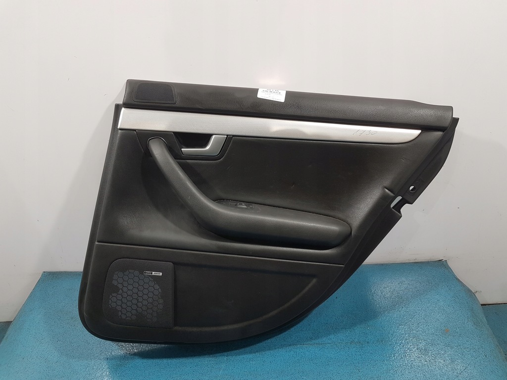 фото №1, Audi a4 b7 обивка дверь задняя правый