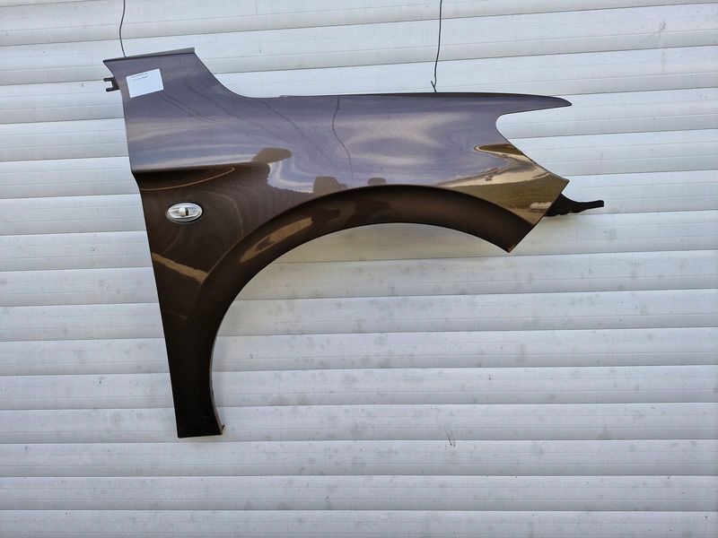 Купить Peugeot 301 крыло правый перед передний